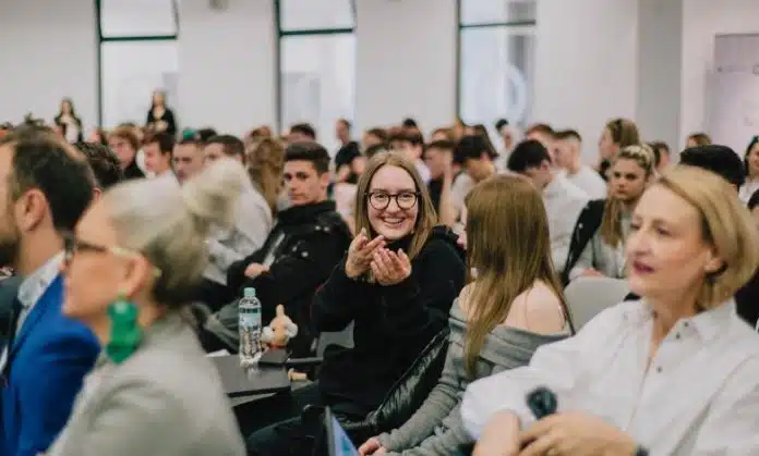 Srednjoškolci iz Vogošće pobijedili na finalnom takmičenju “Akademije za mlade Srednjoskolci Iz Vogosce Pobijedili Na Finalnom Takmicenju Akademije Za Mlade