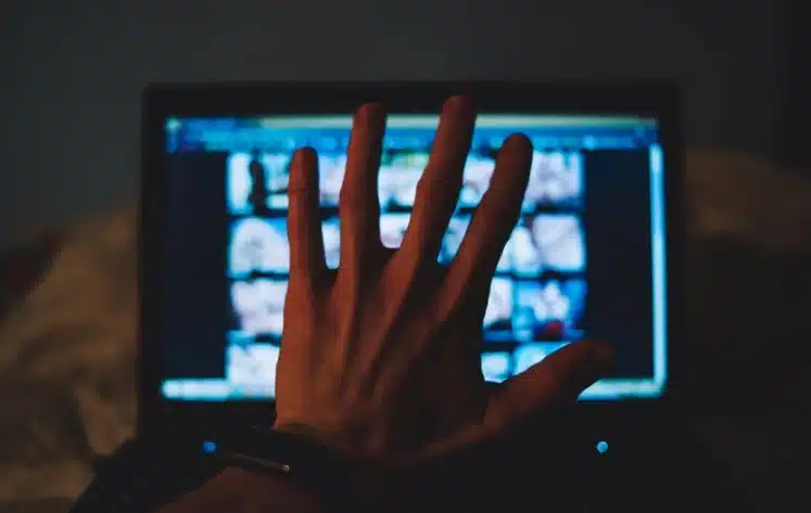 UHAPŠENO SEDAM OSOBA ZBOG DJEČIJE PORNOGRAFIJE