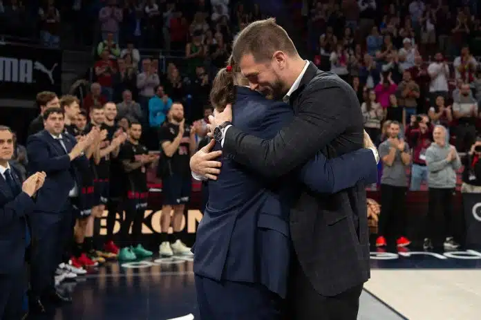 Baskonia Povukla Dres Legendarnog Centra Video