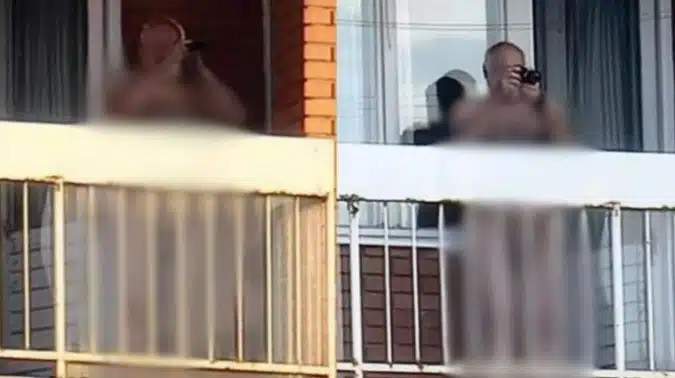 “Golać na balkonu” Ko je rođen od majke fotkao komšije, Golac Na Balkonu Ko Je Roden Od Majke Fotkao Komsije