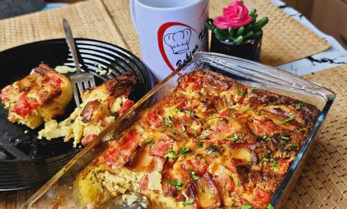 Recept za mladi krompir iz rerne sa ukusnim prelivom koji će oduševiti ukućane.