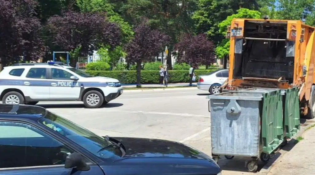Novi detalji: Beba rođena živa pronađena u kontejneru u Bugojnu, traži se majka