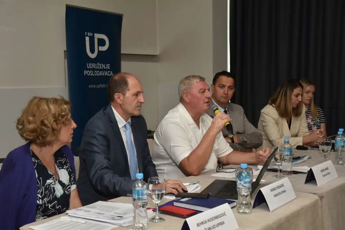 UPFBiH traži od Vlade FBiH brzo usvajanje odluke o isplati dodatnih 2.520 KM poslodavcima do kraja godine – Poslovne novine