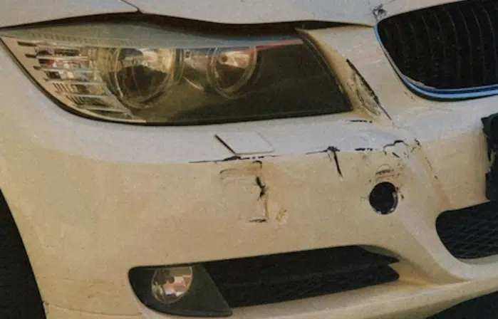 Dobro je znati: Ostavljanje samo broja mobitela na papiriću nije dovoljno kada vozač ogrebe drugo vozilo!