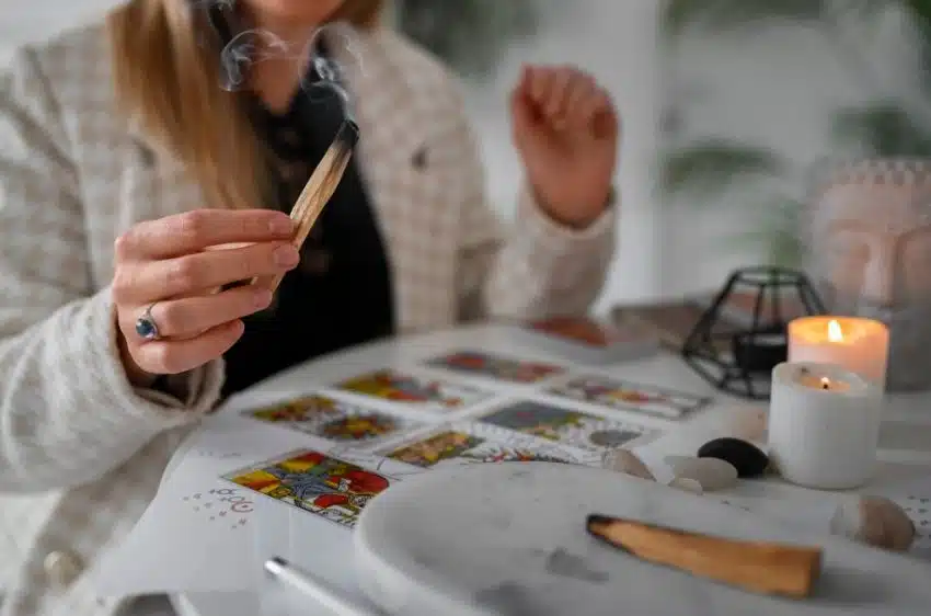 Tarot Horoskop za srpanj 2025 .: Bik proširuje svoj utjecaj, rak stiže novčanu injekciju, skala se rješava emocionalnim opterećenjima i upravljanjem