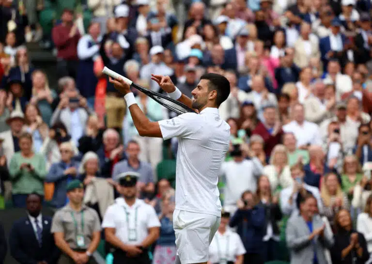 Đoković svirao violinu i izazvao zvižduke publike na Wimbledonu