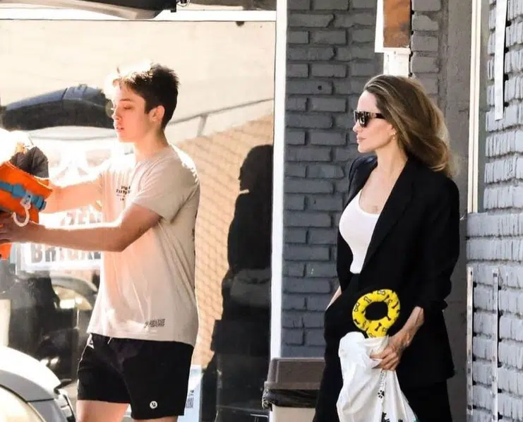 Ken je često oslikavan kao idealni muškarac, ali mnogi ne znaju da je Sinu Angeline Jolie i Brada Pitta dodijeljena ova uloga. Mnogi vjeruju da će biti jači frajer od svog oca.