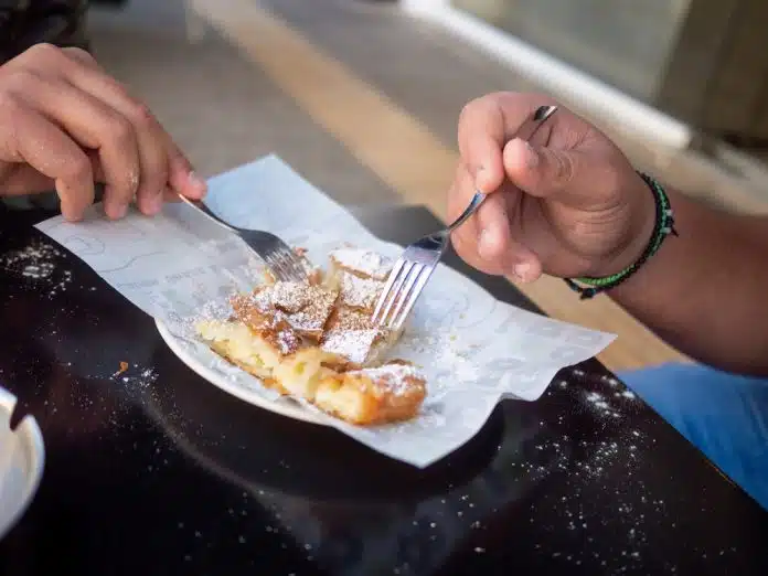 Omiljeni doručak srpskih turista u Grčkoj: bugača, autentična pita koja