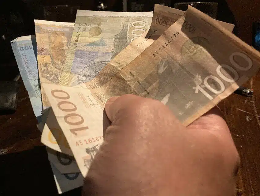 Početak blizanaca blizanaca 2025. godine ispunit će se euforijom RAM -a, Bull -a, blizanaca i raka, ali bolje je suzdržati se od nepotrebne kupnje