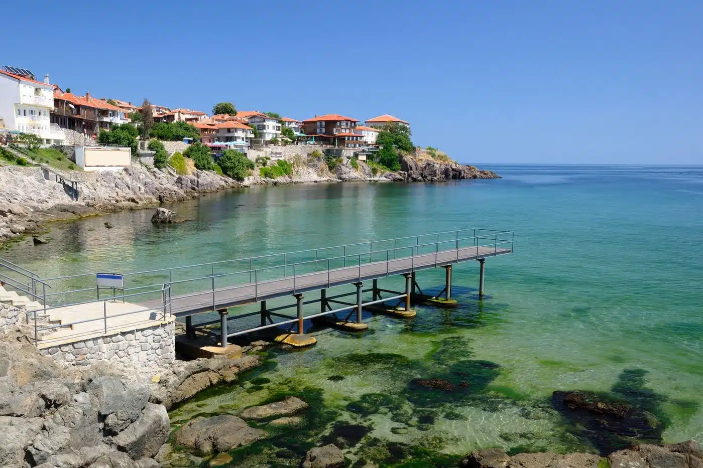Pola cijene u odnosu na Grčku i Tursku: Turisti iz Srbije sve više biraju ovu destinaciju