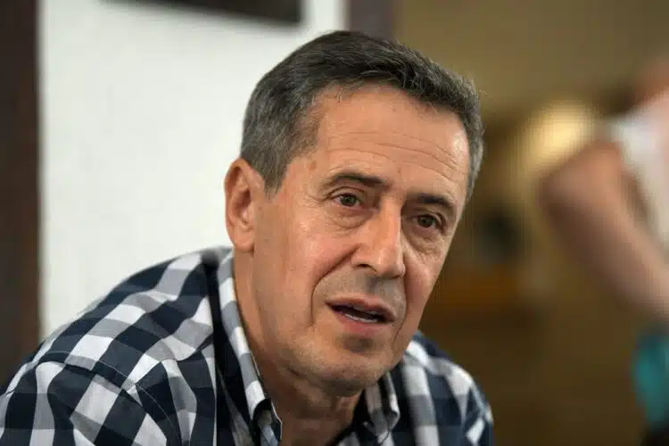 Enes Begović je nakon duge pauze objavio pjesmu: Emotivna premijera na kojoj su plakali i on i publika.