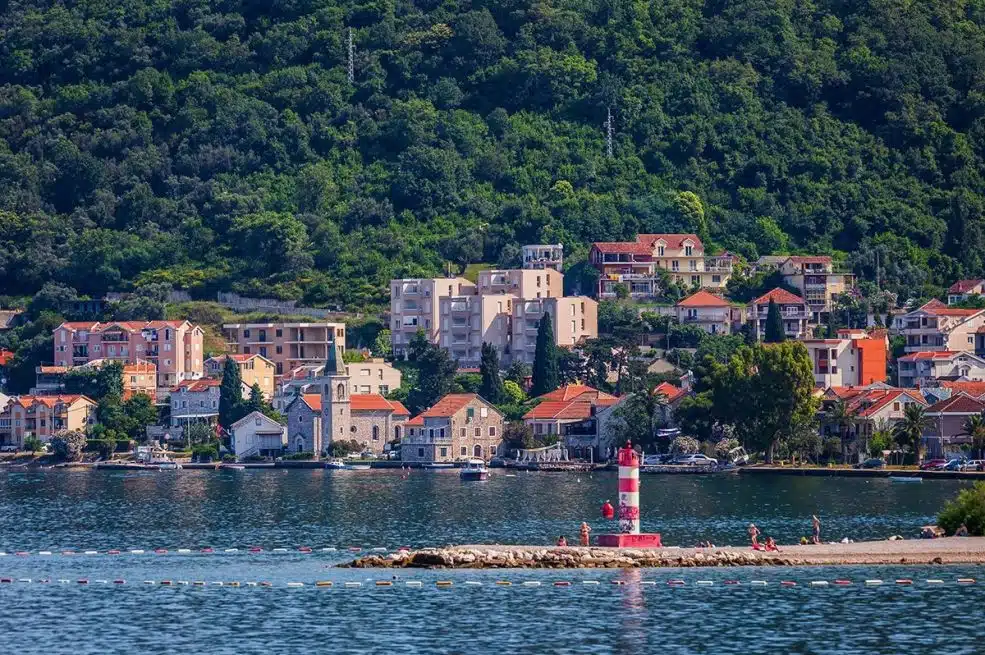 Hapšenje u Crnoj Gori: Državljanin BiH držan kao roba