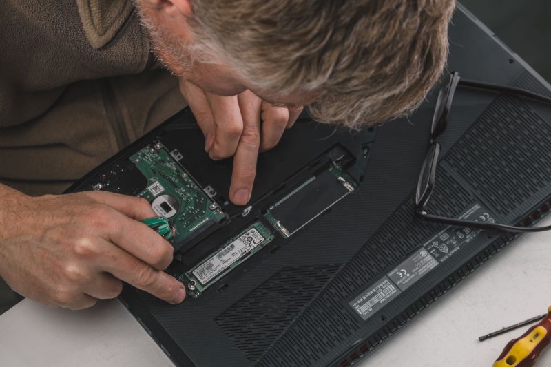 instaliranje memorije u laptop