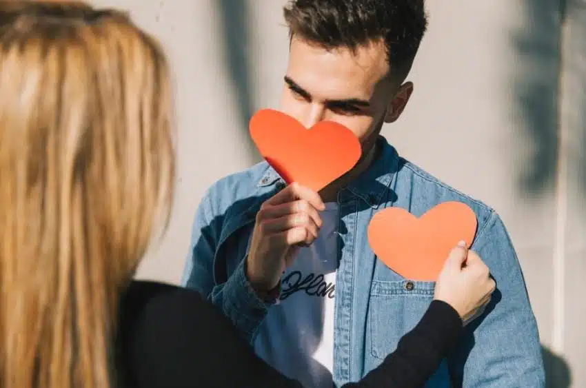 Blizanci i Vaga osjećaju leptire u želucu u nastavku svibnja 2025. godine, odjednom se uranjaju u strastvenu romansu