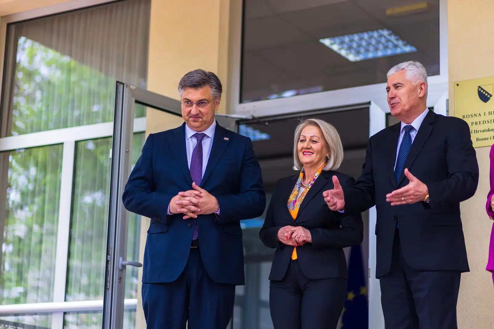 ISTRAŽILI SMO! Plenković koristi BiH za rehabilitaciju ustaške ideologije sufinanciranjem groblja kod Mostara koje grade crkveni negatori Jasenovca