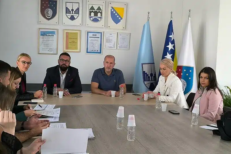 Održan sastanak o faznoj izgradnji južne tribine stadiona Grbavica