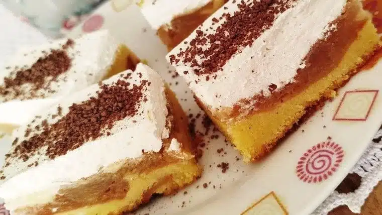 Preokrenuti kolač od jabuka: MIRIS JESENI