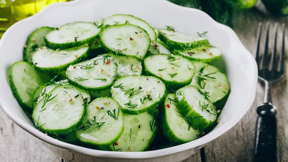 Viralni recept za salatu doveo do nestašice krastavaca na Islandu