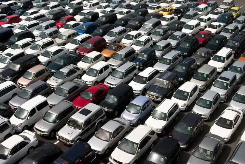 Kako hiljade automobila koje se slupaju u SAD-u završava u Rusiji