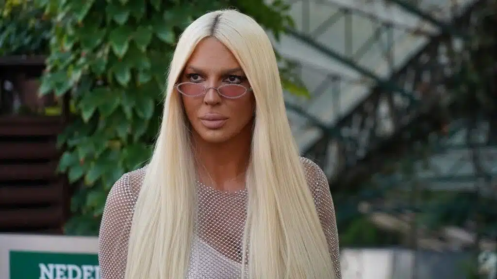 Ljubav bez tajni: Jelena Karleuša potvrdila vezu s 16 godina mlađim košarkašem!