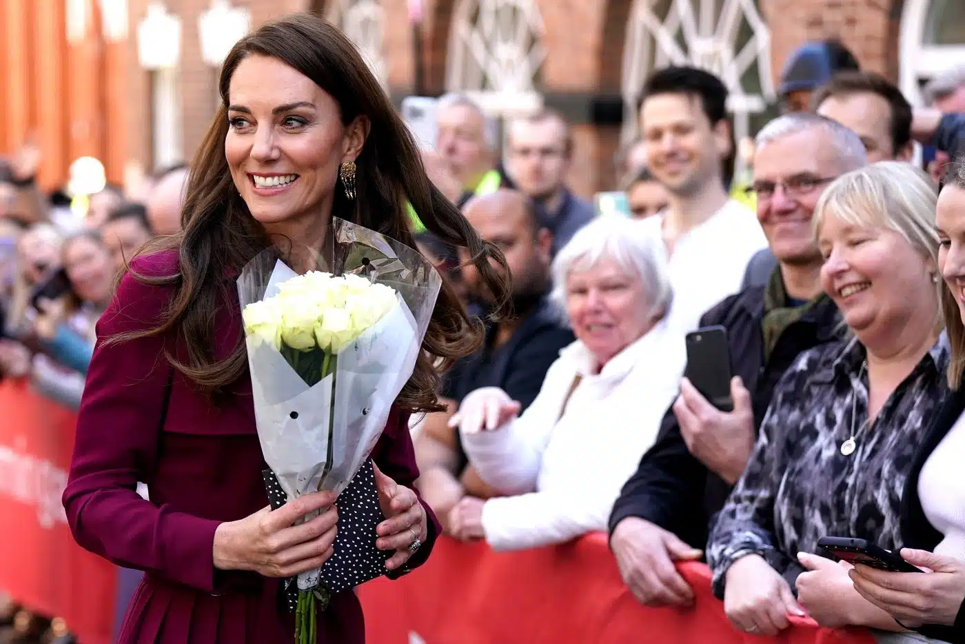 Kate Middleton nosi odijelo u najtraženijoj boji sezone: Već godinama je u trendu jer nikada ne izlazi iz mode