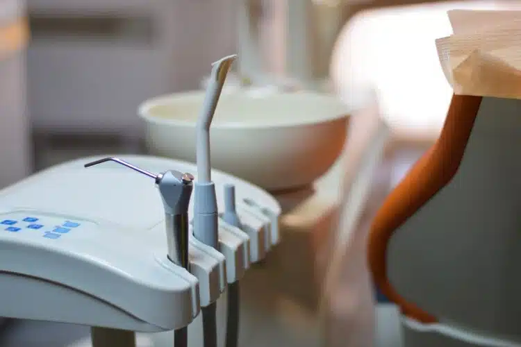 Oglasila se privatna stomatološka ordinacija u kojoj je preminula 16-godišnjakinja