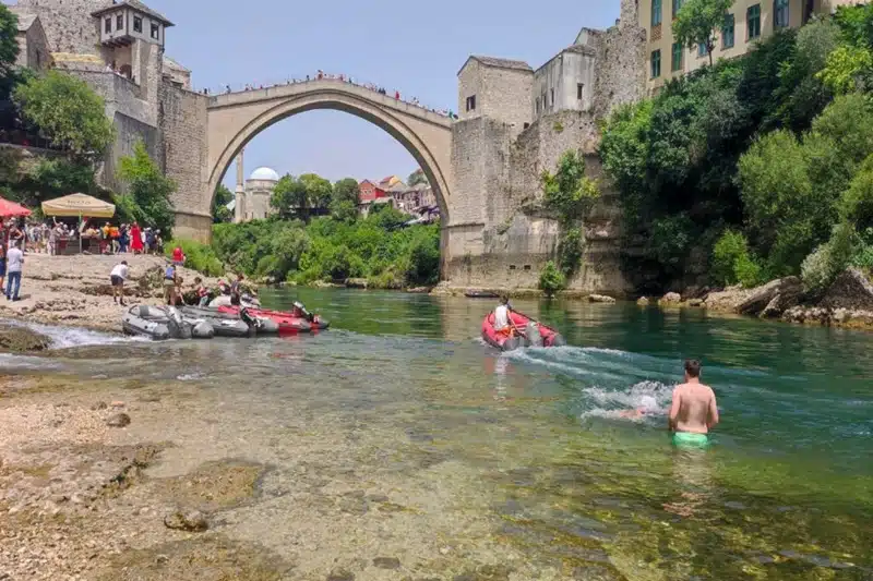Sa više od milion posjetilaca, turizam u Mostaru bilježi veliki porast.