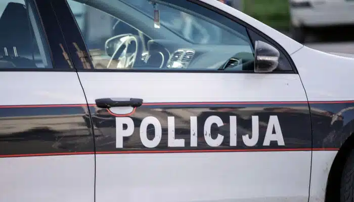 Tuzla: Otac pronašao mrtvu kćerku u porodičnoj kući, uviđaj u toku