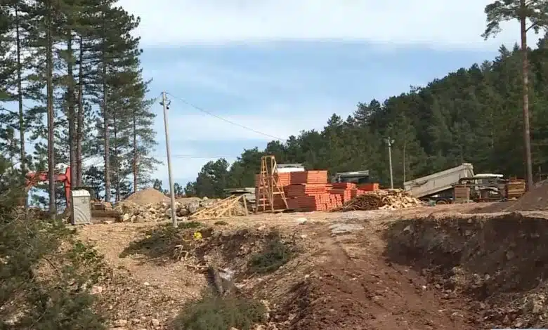 Uznemireni mještani zbog pomjeranja tla na Curinim njivama