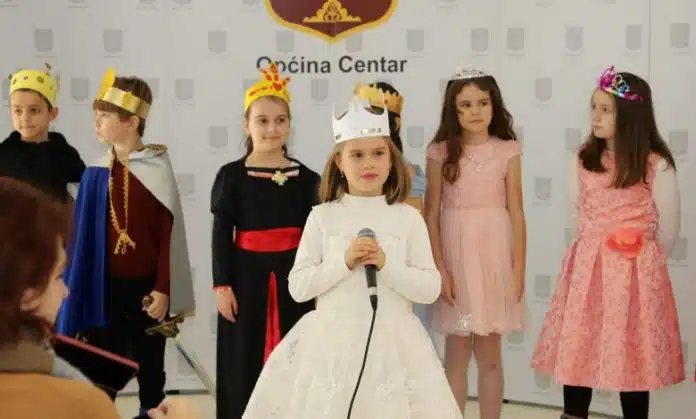 Osnovci sa Općine Centar svečano obilježili Dan državnosti Bosne i