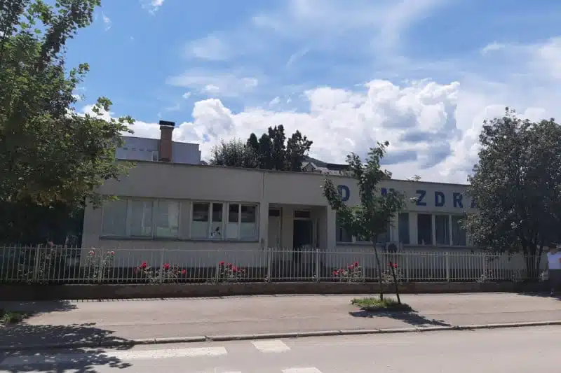 Doktor prijetio kolegama u goraždanskom domu zdravlja, prijavili ga policiji