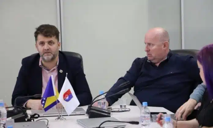 MUP i Ministarstvo zdravstva KS: Savjetovalište za maloljetnike koji imaju