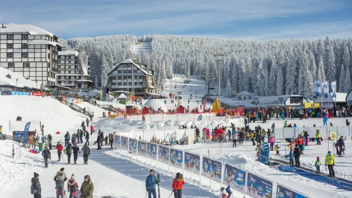 Videli smo cene na Kopaoniku: Šta nas čeka u kafićima i restoranima u popularnom ski centru