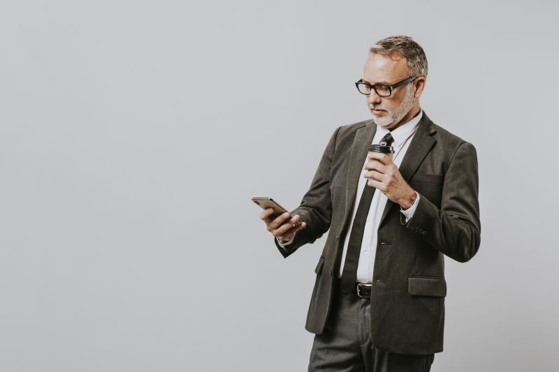 mobilni telefon