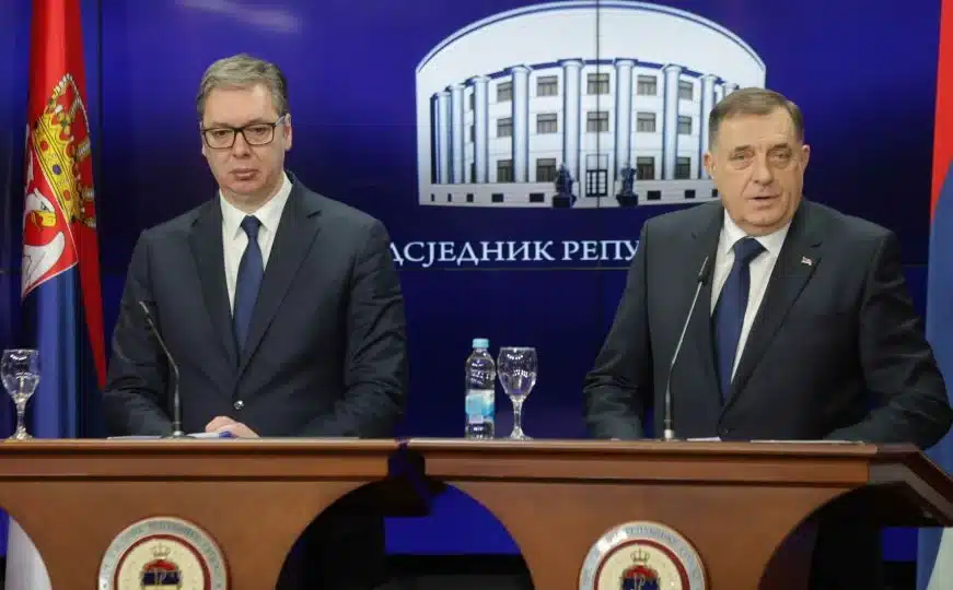 Dodik u društvu Vučića vrijeđao BiH: “Propala zemlja. Ništa od nje nema”