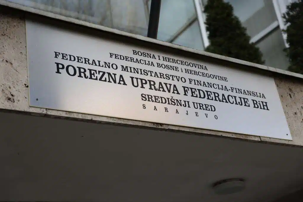 Porezna uprava FBiH: U inspekcijskim nadzorima izrečene kazne u iznosu 259.700 KM – Business Magazine