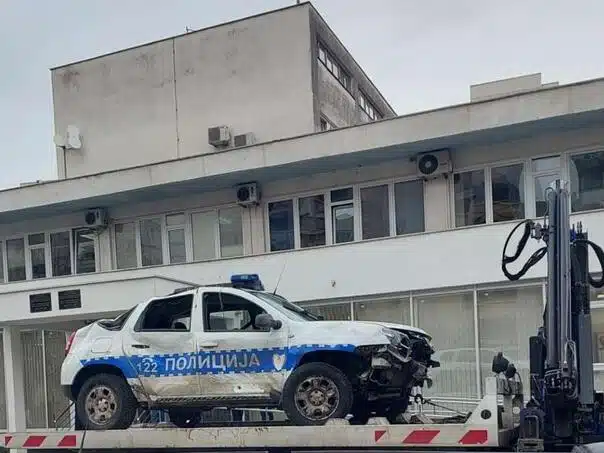 Pucao na policiju u Nevesinju, ukrao im službeno vozilo pa