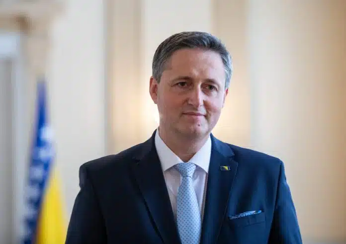 Bećirović poručio Vučiću: Nisi nadležan!