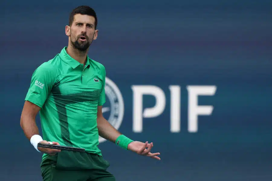 Đoković pogođen u glavu pred meč u Miamiju, pogledajte njegovu reakciju