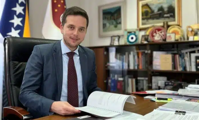 Nihad Uk: Očuvanje socijalnih davanja i infrastrukturni projekti su prioritet