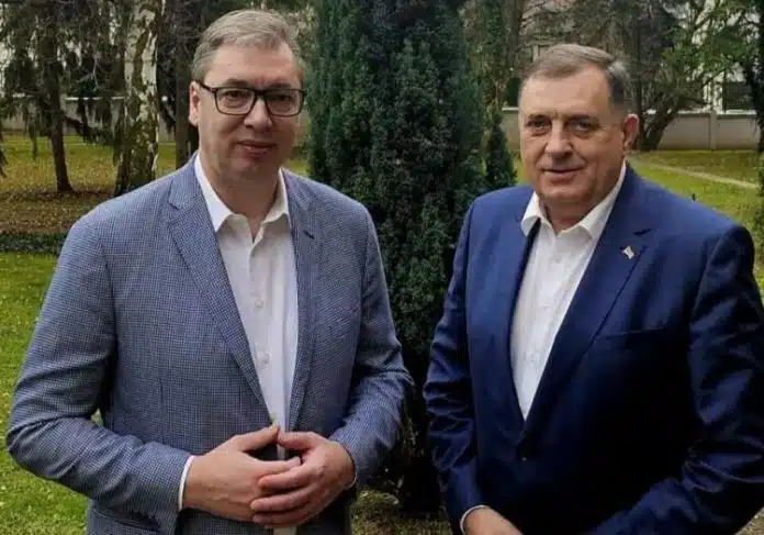 Vučić i Dodik očajnički traže pažnju Trumpu, hoće li im