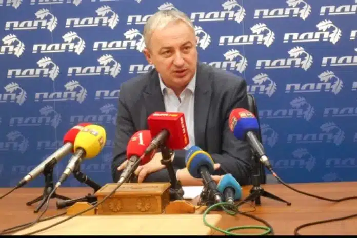 Borenović: Dodik mora da ode, HDZ ćemo čekati do kraja