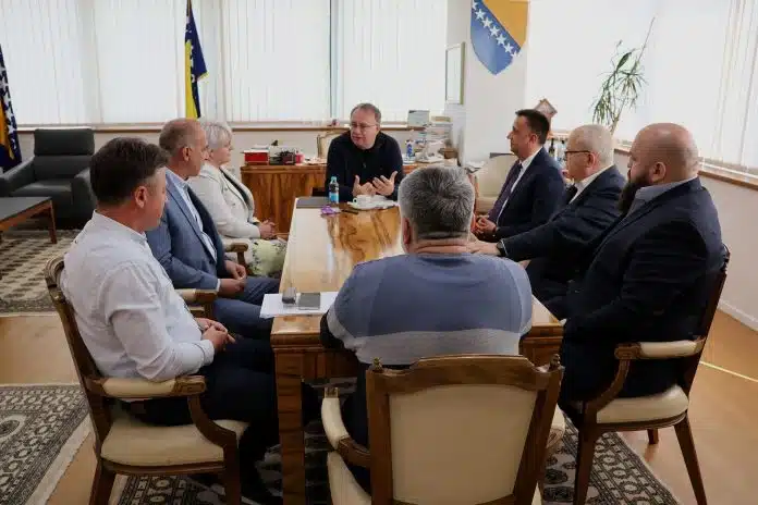 Kompanija namjenske industrije Unis Ginex d.d. potpisala ugovore o sponzorstvu