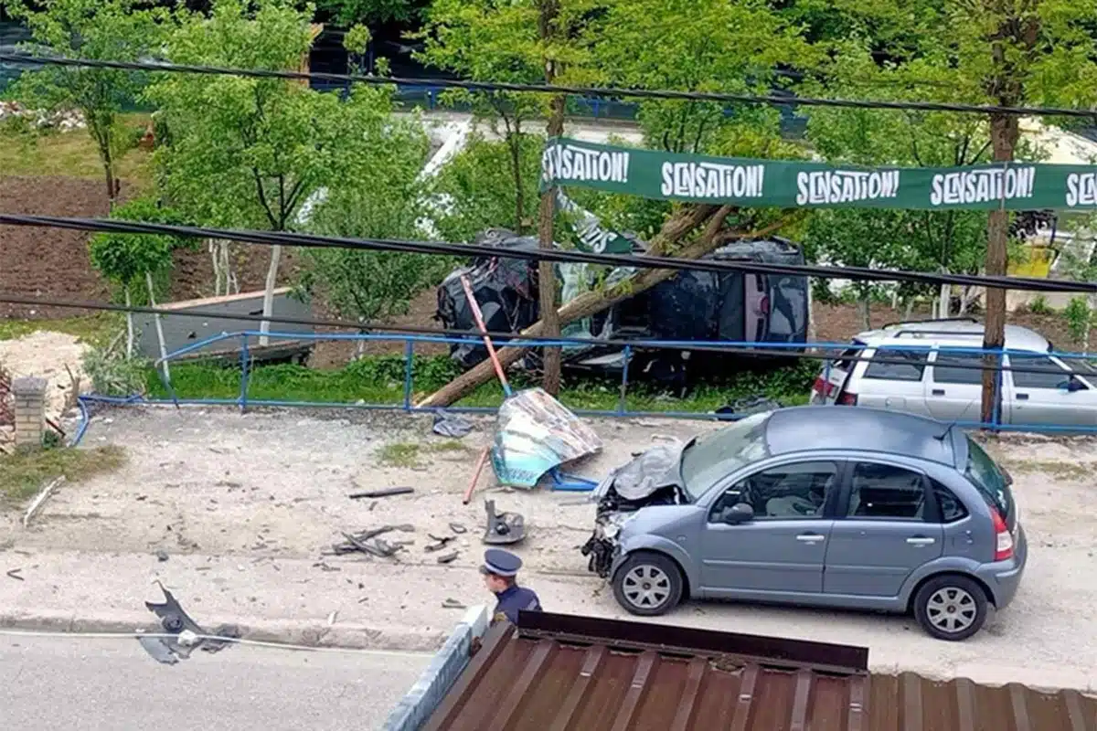 Automobilom se zabio u porodičnu kuću u Šipovu: “Mislili smo da je zemljotres”