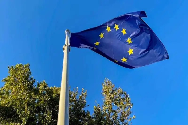 Najviše povjerenja u EU u Crnoj Gori, manje u S. Makedoniji i BiH