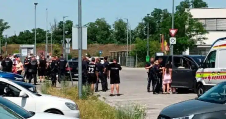 Majke sa Balkana potukle se ispred austrijske škole, šestoro povrijeđenih
