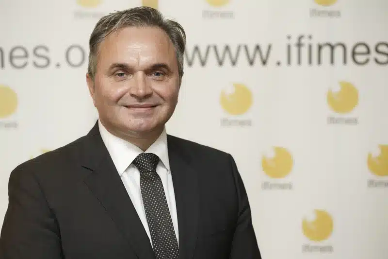 Bećirović o “bjeguncu” Dodiku, nesposobnoj Trojki, “akademiku” Čoviću, OSA-i, Džuvi: Amerikanci se u BiH ponašaju kao pred odlazak iz Afganistana, Rusi drže konce