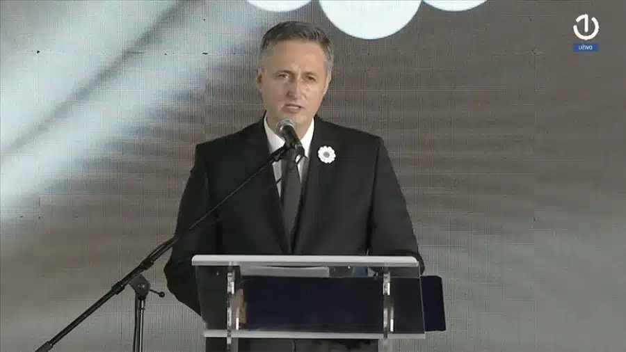 DENIS BEĆIROVIĆ PORUČIO IZ SREBRENICE: “Zločin genocida može zaustaviti samo jaka država”