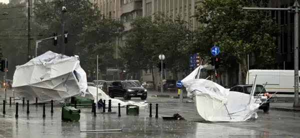 Oluja je uništila časopis u Beogradu
