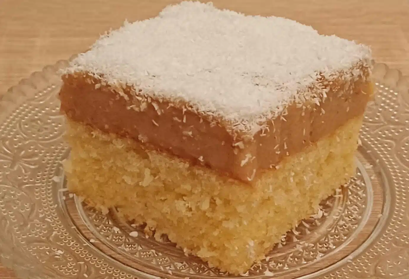 Torta humora koji briše sve ostale recepte – nestao je za 5 minuta!